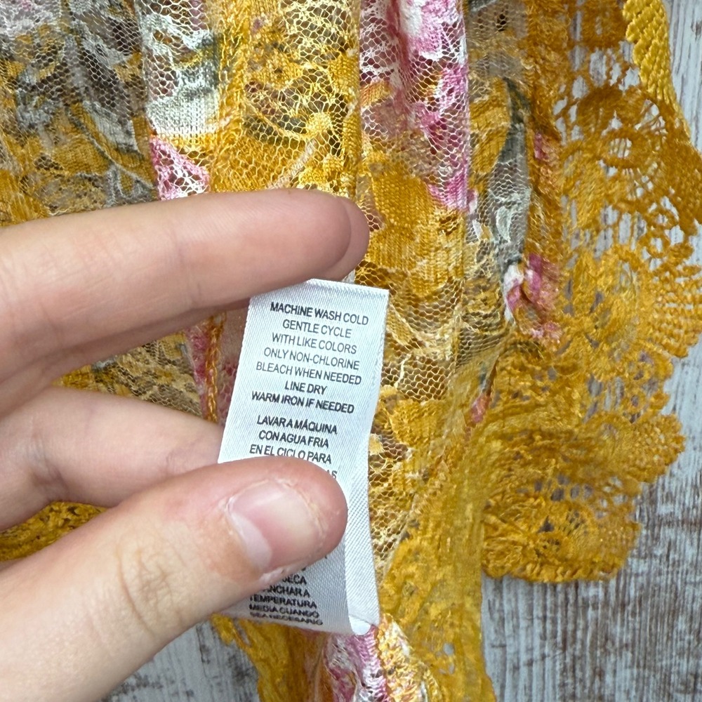 Jolie & Joy Floral Lace Kimono Cardigan Yellow Pink Bell Sleeve Large Feminine - Picture 5 of 12